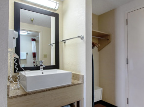 Red Roof Inn PLUS+ Miami Airport