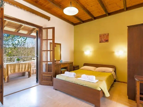 Nikos Pool Apartments - Ground Floor
