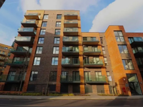 Dartford Apartment - Sleeps 3 - Central Stay