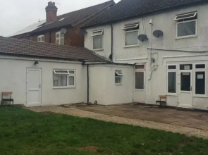 Elston Guest House