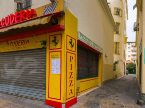 Amazing 1 Bedroom Loft in Nice City Centre Seafront