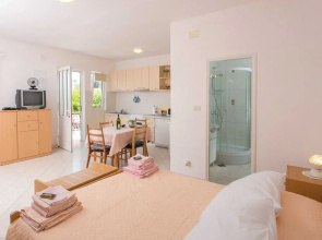 Apartments Miljan Popovic - Studio Apartment With Terrace