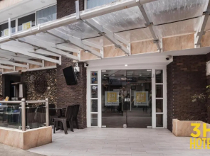 3H HOTEL Av 70