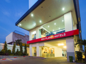 Red Planet Surabaya
