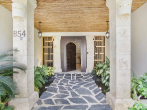 4-BR Pool Villa - Garden & Beach Access