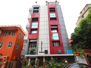 OYO 988 Hotel Metropolis Inn
