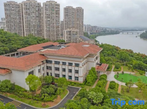 Ganzhou Dingfeng Qianlong Garden Hotel