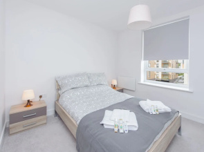 Rooftop Terrace Apartment - Reading