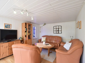 Lovely Bungalow in Hohenkirchen Germany by the Sea