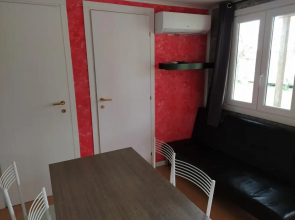 Attractive Chalet in Bracciano With Swimming Pool