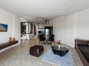 The Green Golf Residence Condominium