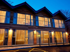 The Boathouse & Riverside Rooms