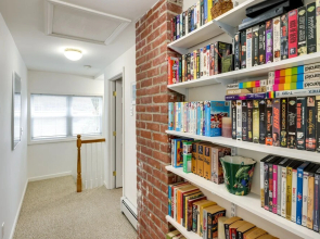 Charming Old Saybrook Home: Half-mi to Sand & Sea!