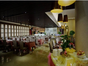 Yuexiu Hotel Guangzhou,Curio Collection by Hilton-Free shuttle between hotel and Exhibition Center during Canton Fair & Exhibitor Registration Counter