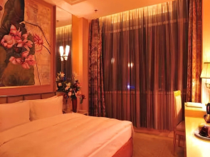 Hohhot Header Hotel