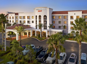 Courtyard By Marriott Stuart