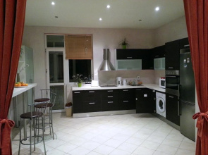 Elegance Hostel and Guesthouse