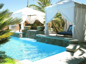 'the Key West' Las Vegas House w/ Private Pool!