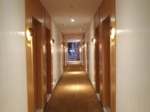 IU Hotels·Zhengzhou High-speed Railway Station Branch