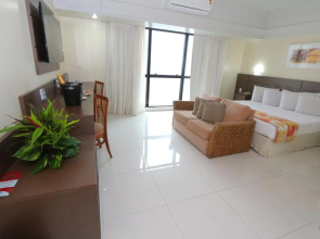 Flat Tropical Business Condo