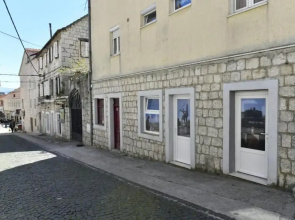 Charming Sinj Town Studio Apartments