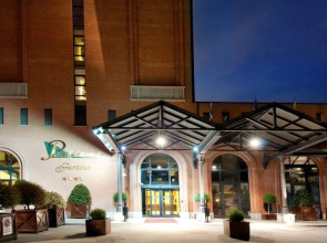 Pacific Hotel Fortino