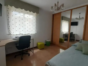 Apartment-sleeps6-parking-terrace