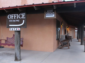 Adobe Rose Boutique Inn