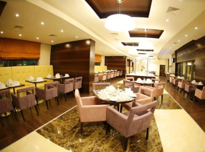 Отель Grand Belle Vue 