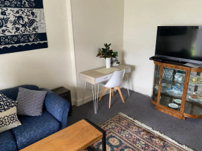 Private, Comfortable Studio.