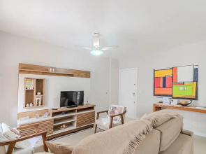 3 Bedroom apt 300m fr the Central Beach BC Idn0402