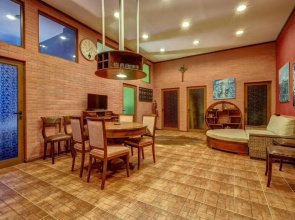 Continental Apartments