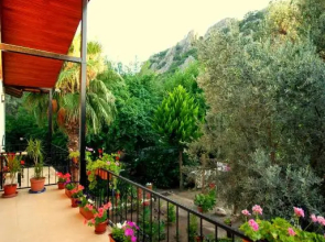 Cemils Guest House