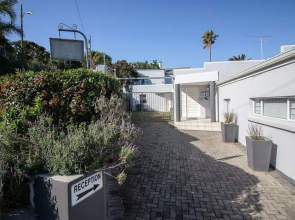 Dockside Guest House