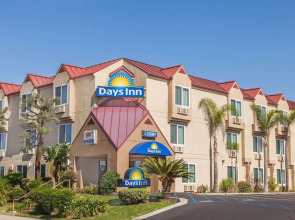 Days Inn By Wyndham Carlsbad