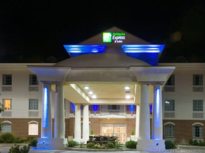 Holiday Inn Express & Suites Levelland by IHG