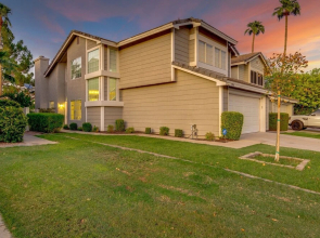 Waterfront w/ Heated Pool and a Paddle Boat in Gilbert! by Redawning