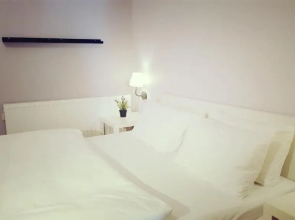 Two Bedroom Shmeisani Apartment