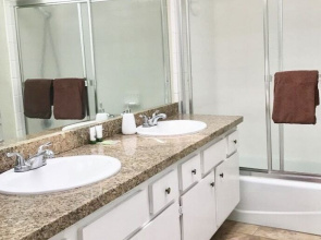 888 Convention Center 2 BEDROOM 2 BATH Condos