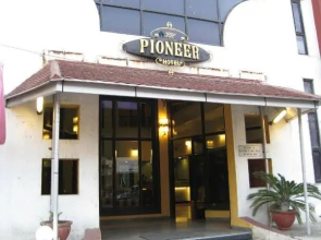 Pioneer Hotel