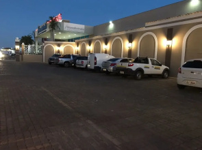 Hotel Oeste Plaza