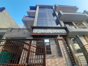 Hotel Devaaya Palace