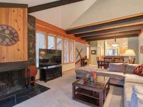 Wildflower Condos by Village Properties at Sunriver
