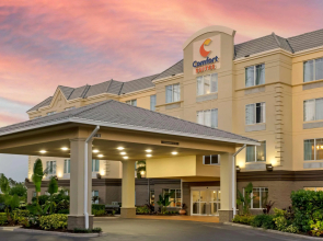 Comfort Suites Near Universal Orlando Resort