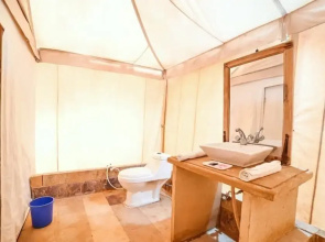 Sam Resort and Camp