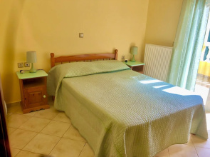 Spacious 5 Bed Villa With Pool in Kefalonia