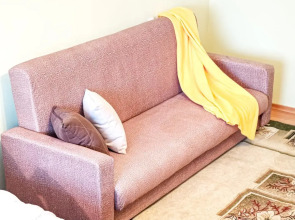 Диван и Чемодан на ул. Семьи Шамшиных, 18