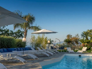 Villa Azzurra - by Elite Villas