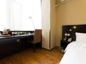 HomeLohas Hotel