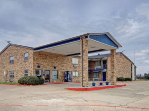 Motel 6 Red Oak, TX - Dallas